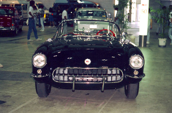 56-01a 90-26-24 1956 Chevroret Corvette Roadster.jpg